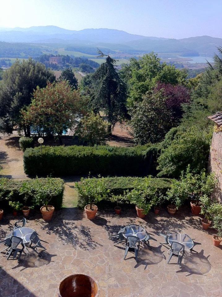 Вилла Agriturismo Il Palazzaccio Галлиано Экстерьер фото